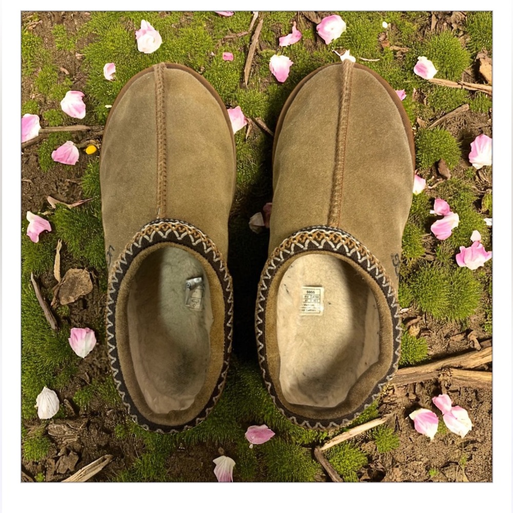 UGG Brown Suede Slip-Ons with Patterned Trim Indoor Outdoor Tasman Braid